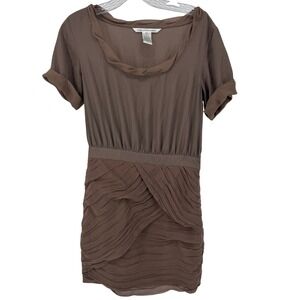Diane‎ von Furstenberg Dress Size 6  DVF Brown Short Sleeve Pleated Mini Dress
